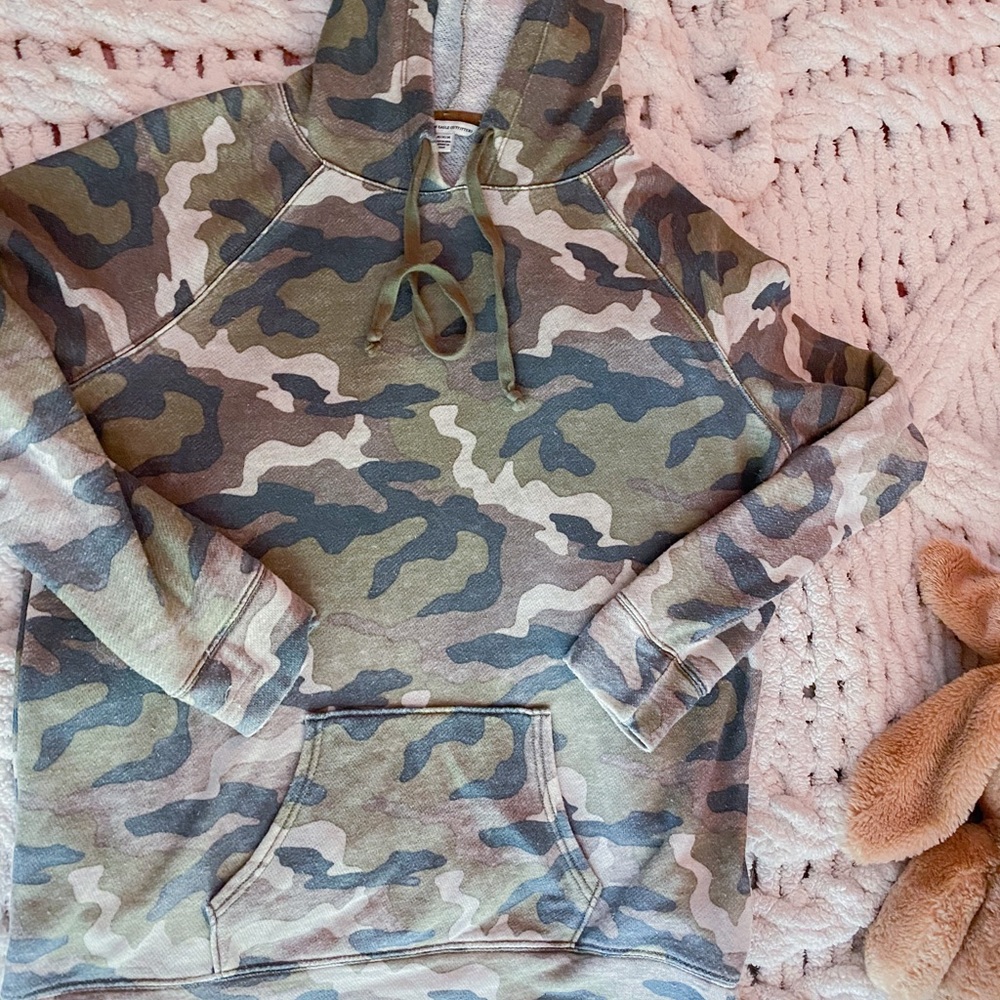 American Eagle Camo Hoodie